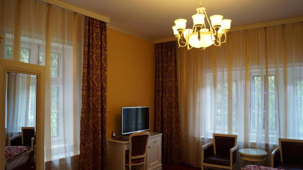 Complex La Tunuri - Vila Economat Sinaia Buitenkant foto