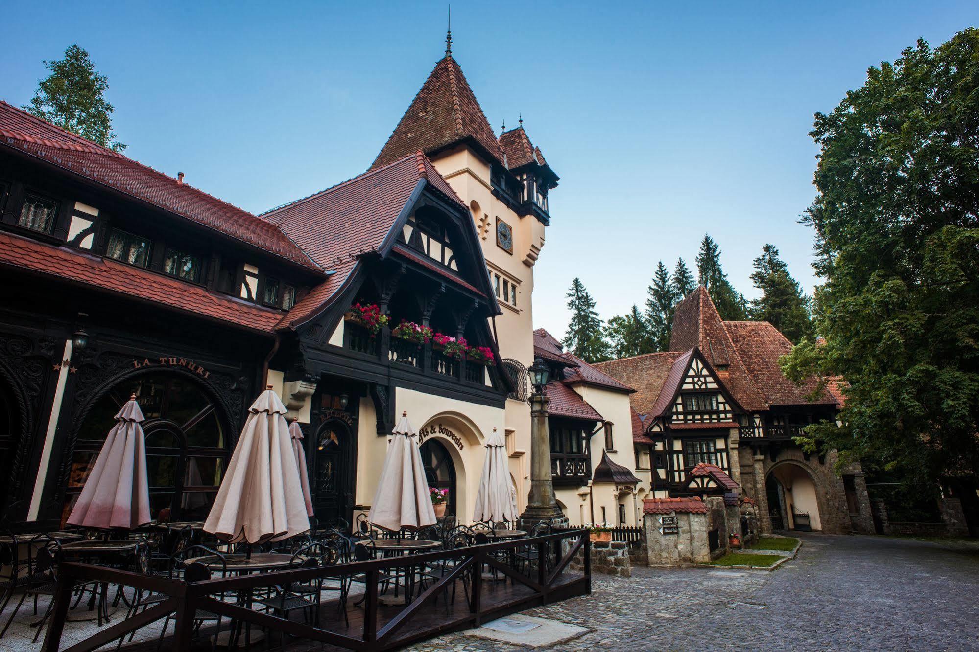 Complex La Tunuri - Vila Economat Sinaia Buitenkant foto